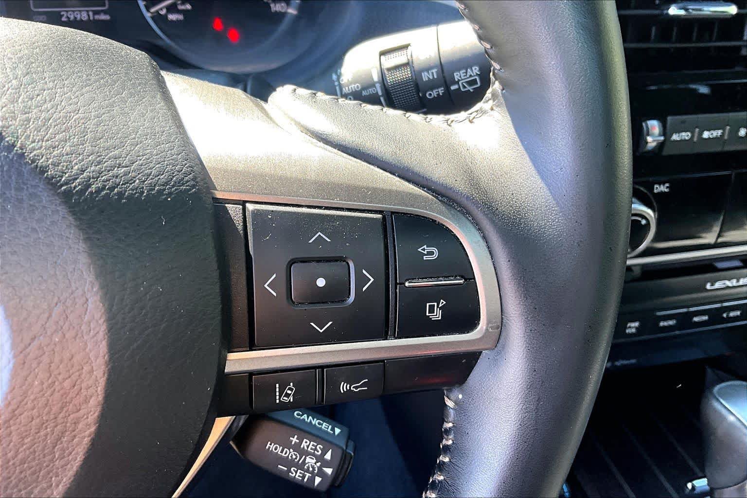 Used 2023 Lexus GX 460 Premium w/ Premium Package AWD/4WD image 24