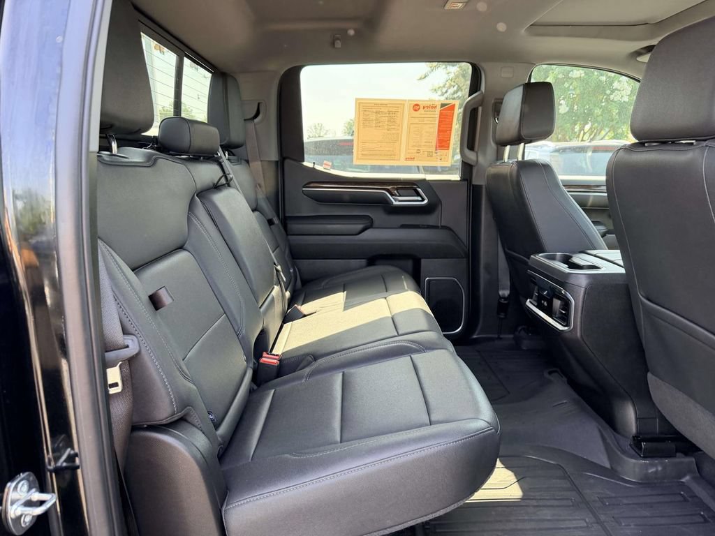 Used 2024 GMC Sierra 1500 Elevation w/ Elevation Premium Package AWD/4WD image 10