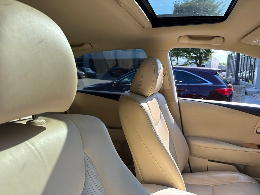 Used 2015 Lexus RX 450h AWD image 9