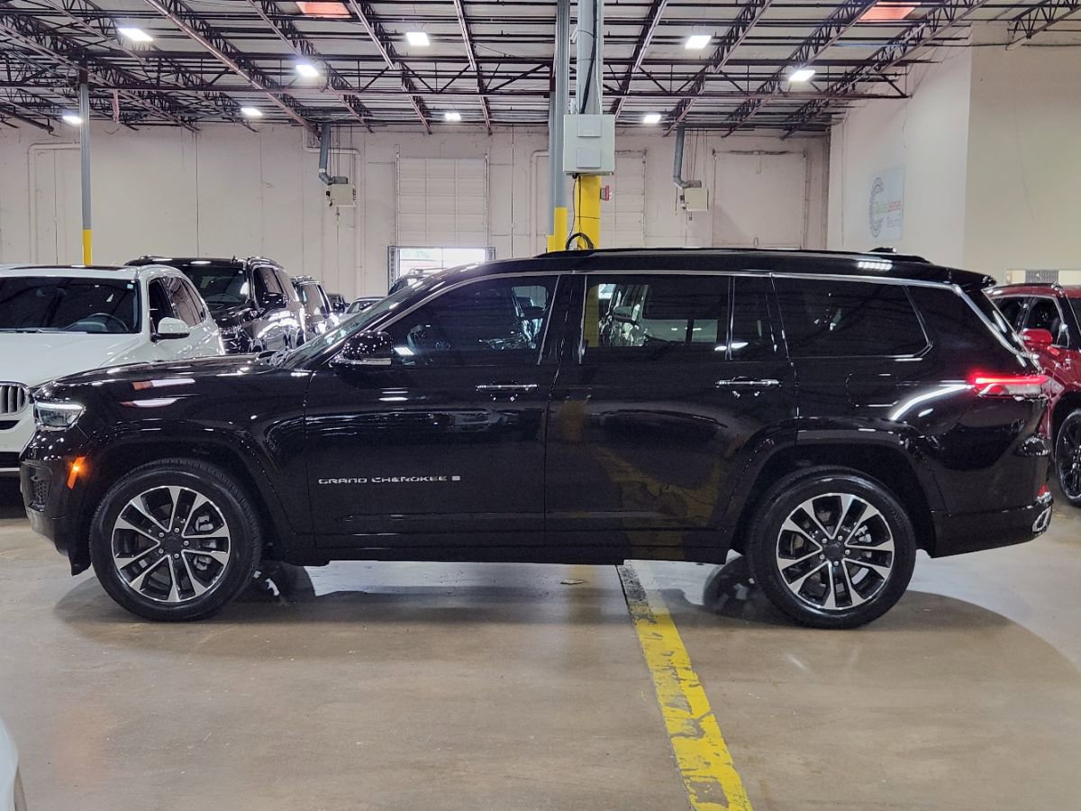 Used 2021 Jeep Grand Cherokee L Overland w/ Luxury Tech Group IV AWD/4WD image 5