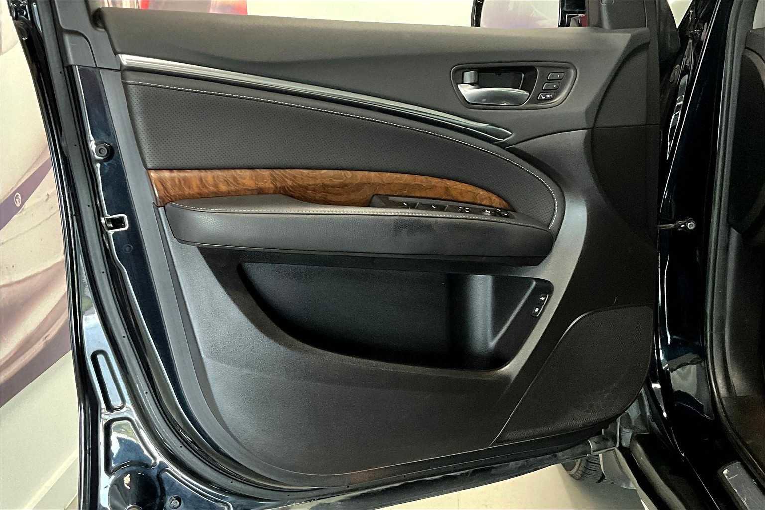 Used 2020 Acura MDX SH-AWD w/ Technology Package image 25