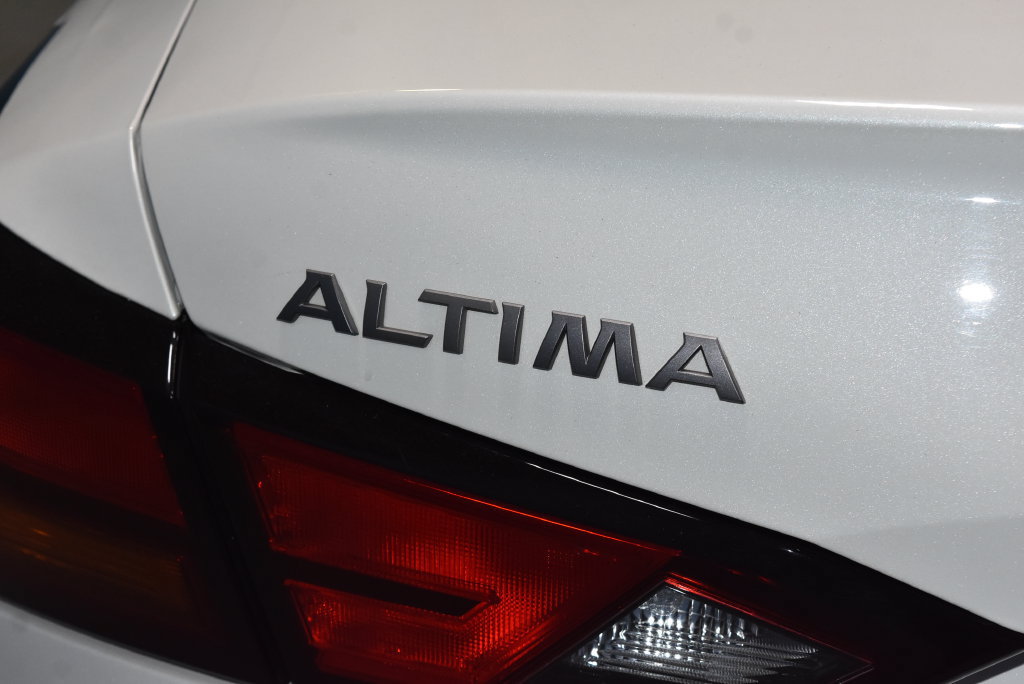 Certified 2025 Nissan Altima 2.5 SR AWD/4WD image 24