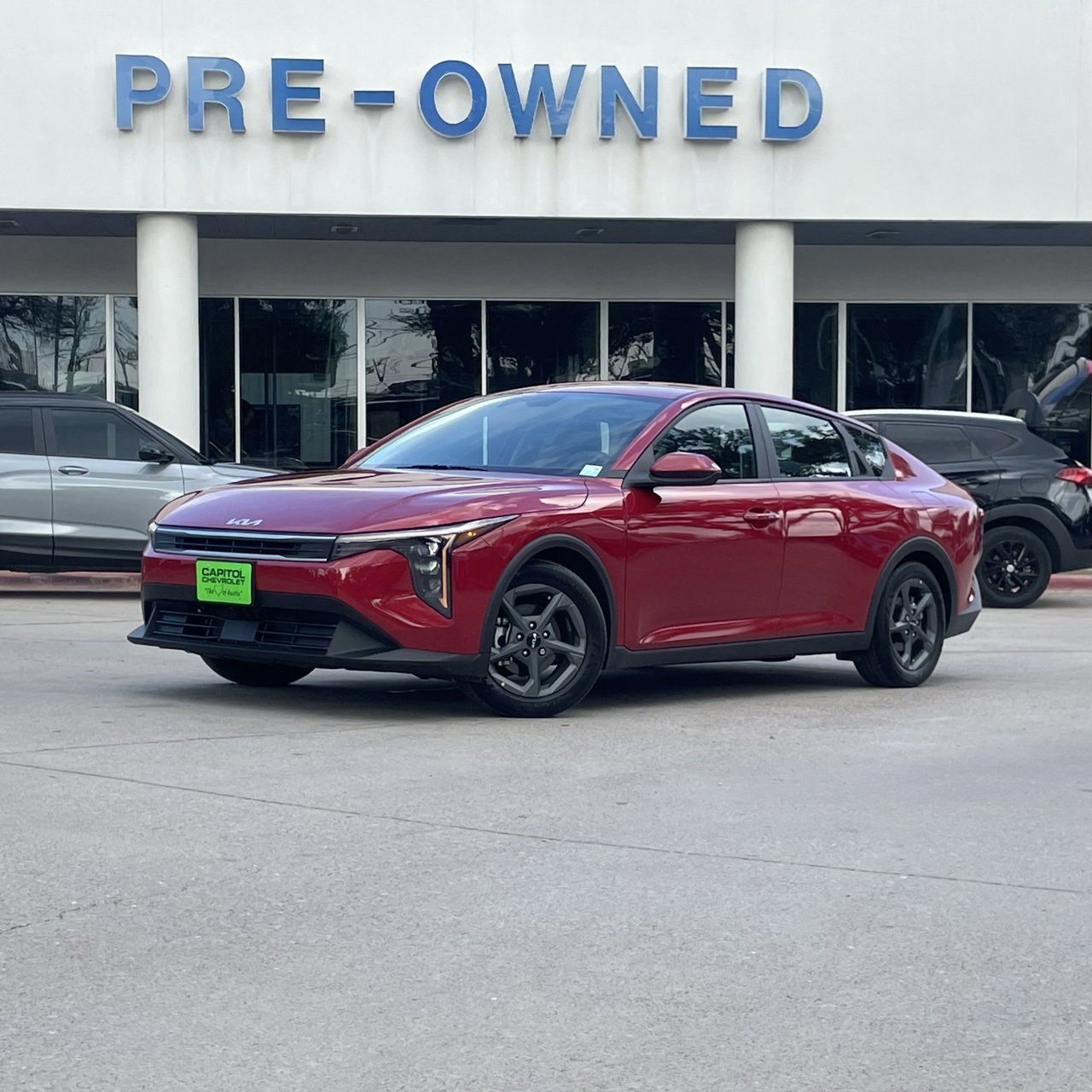 Used 2025 Kia K4 LXS image 2