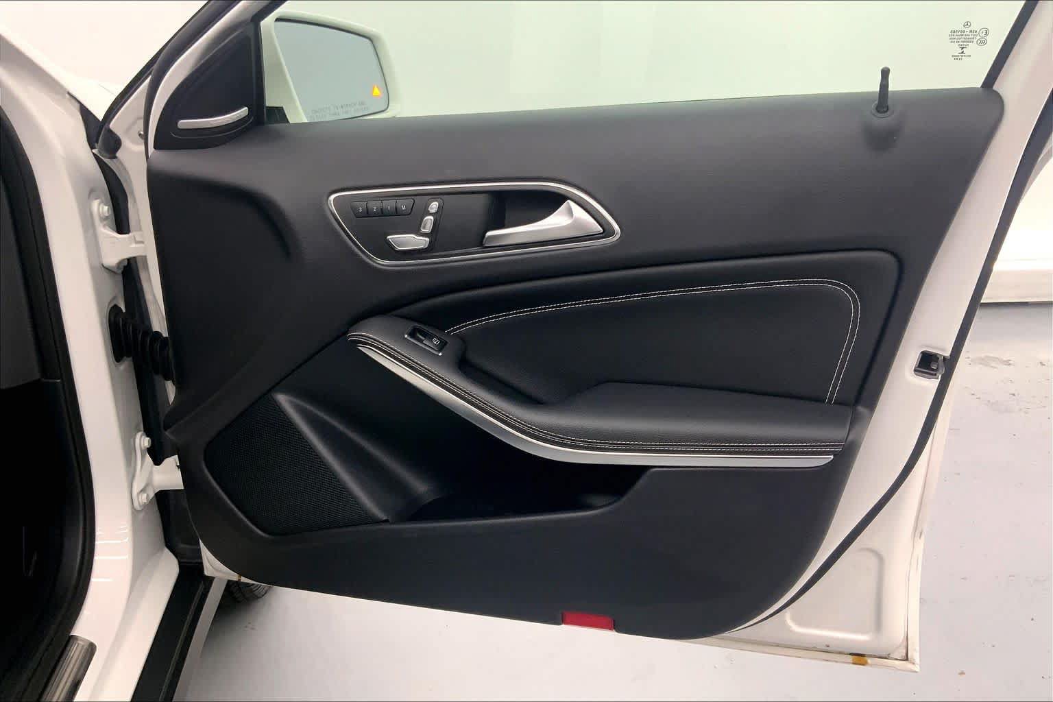 Used 2019 Mercedes-Benz GLA 250 4MATIC image 9