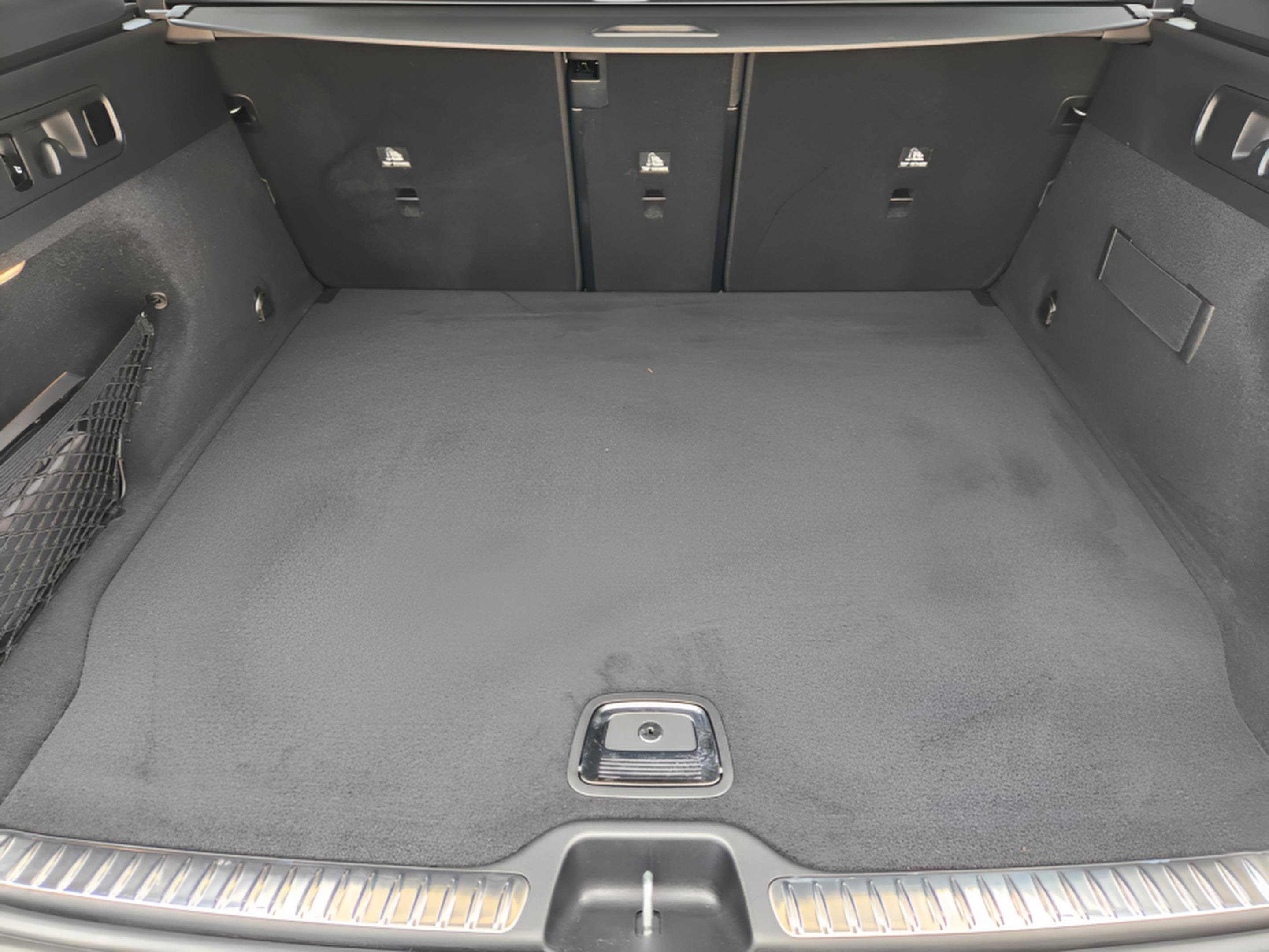 Certified 2025 Mercedes-Benz GLC 300 4MATIC image 6