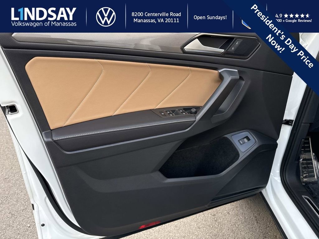 Used 2024 Volkswagen Tiguan SE R-Line image 8