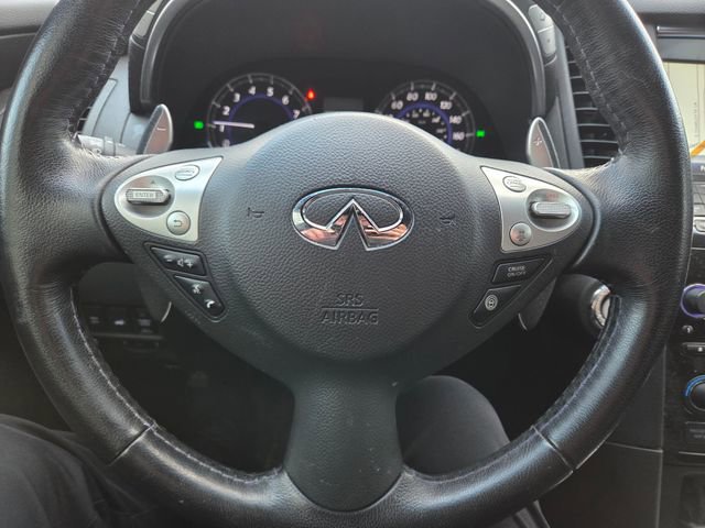 Used 2017 INFINITI QX70 AWD w/ Premium Package image 15