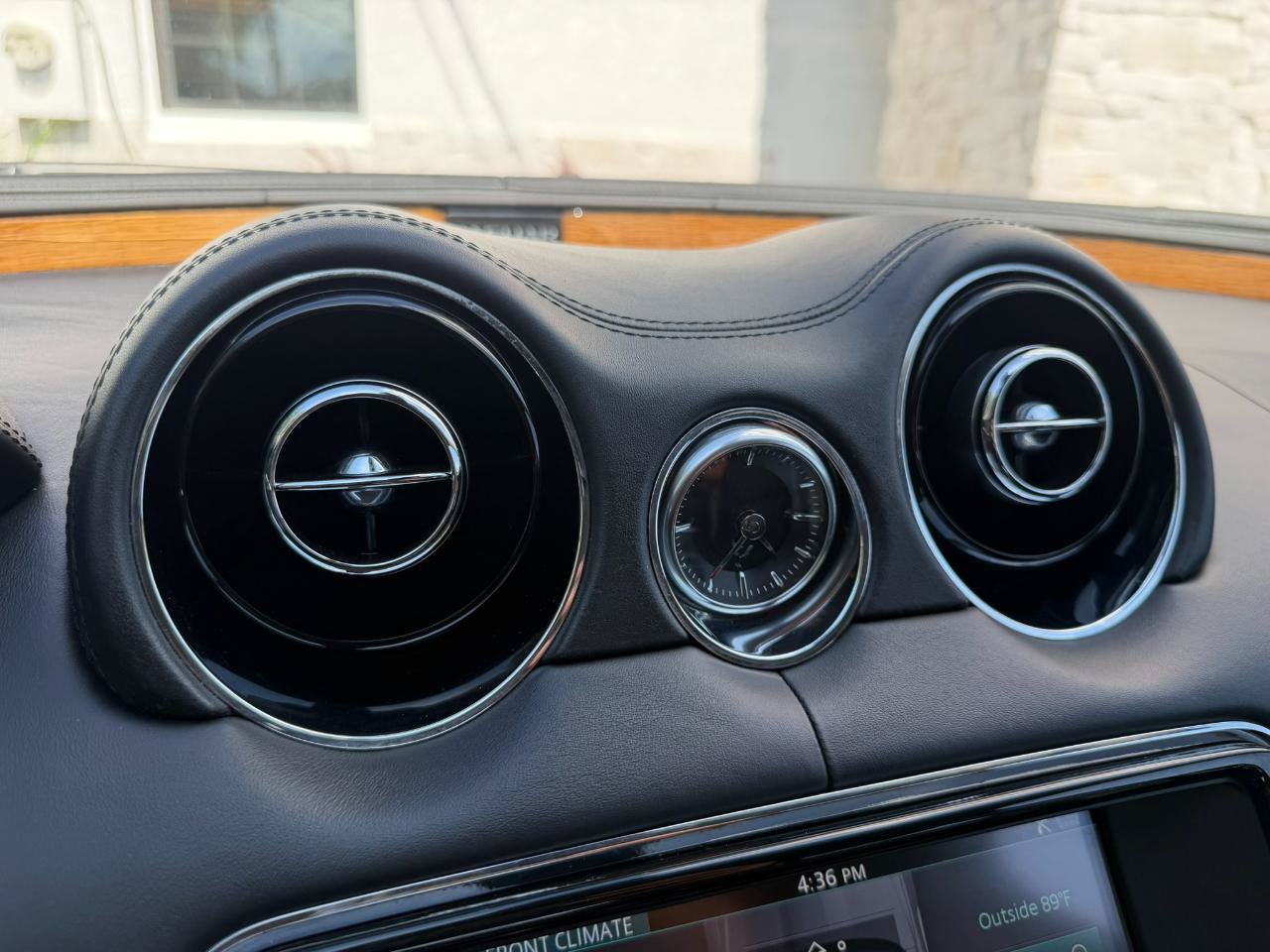 Used 2016 Jaguar XJ L Supercharged RWD image 32