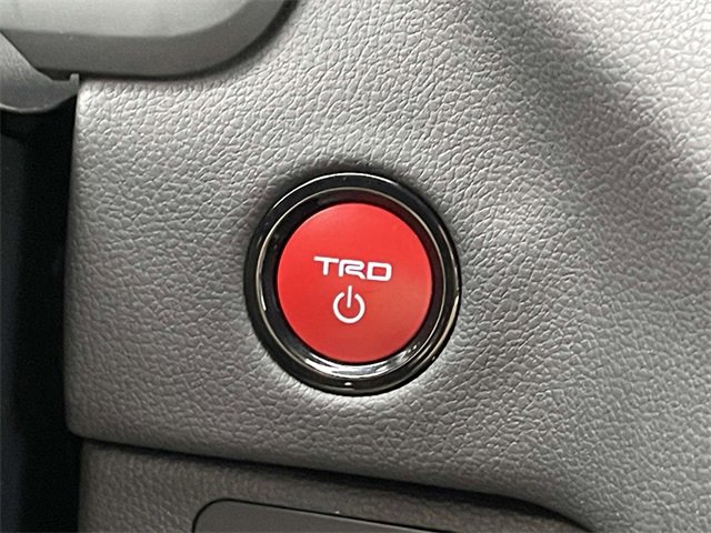 Used 2025 Toyota Tundra Limited image 26