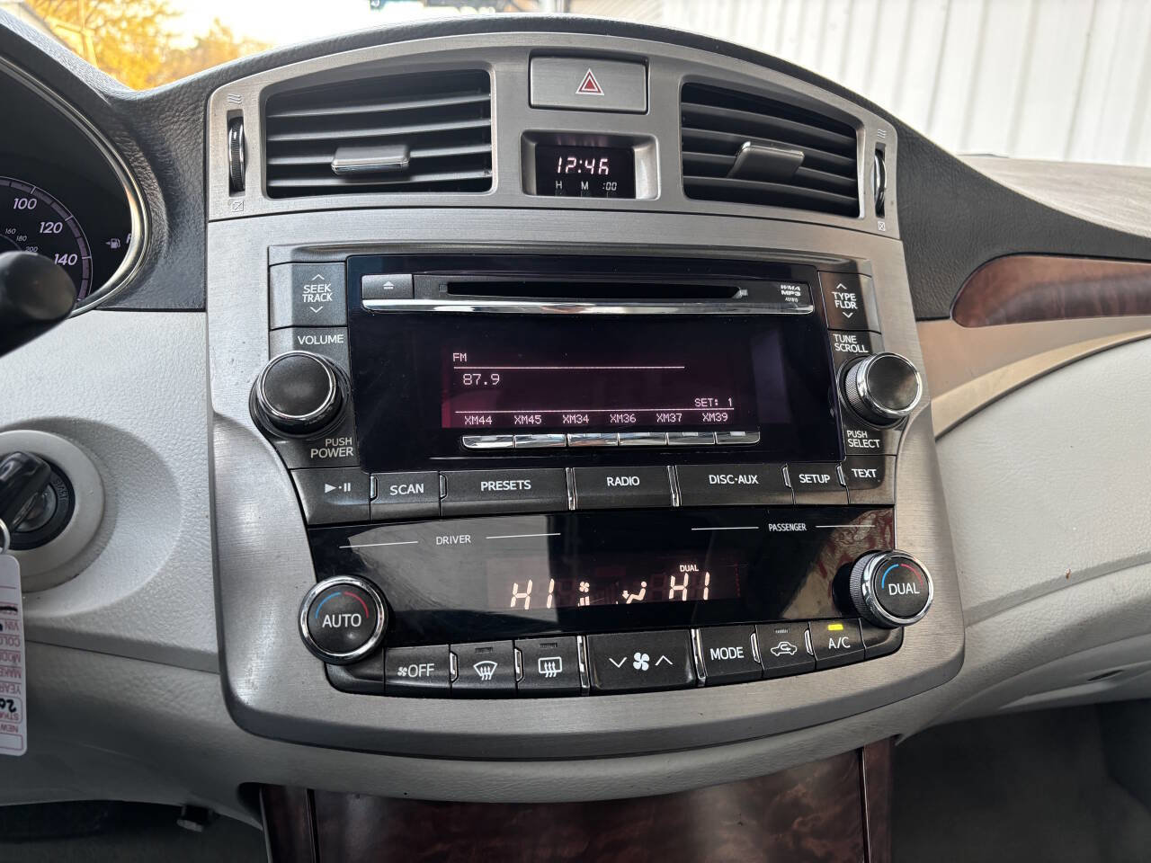 Used 2012 Toyota Avalon image 15