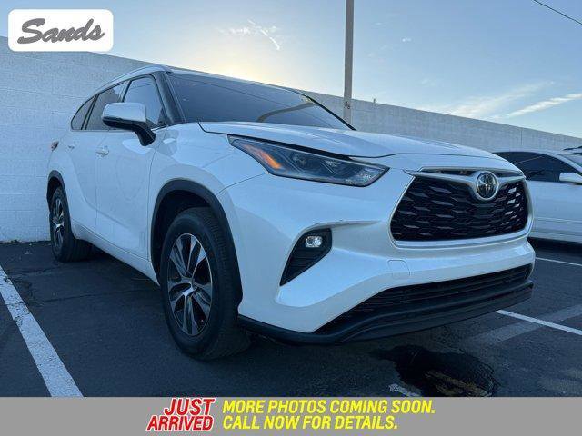 Used 2021 Toyota Highlander XLE