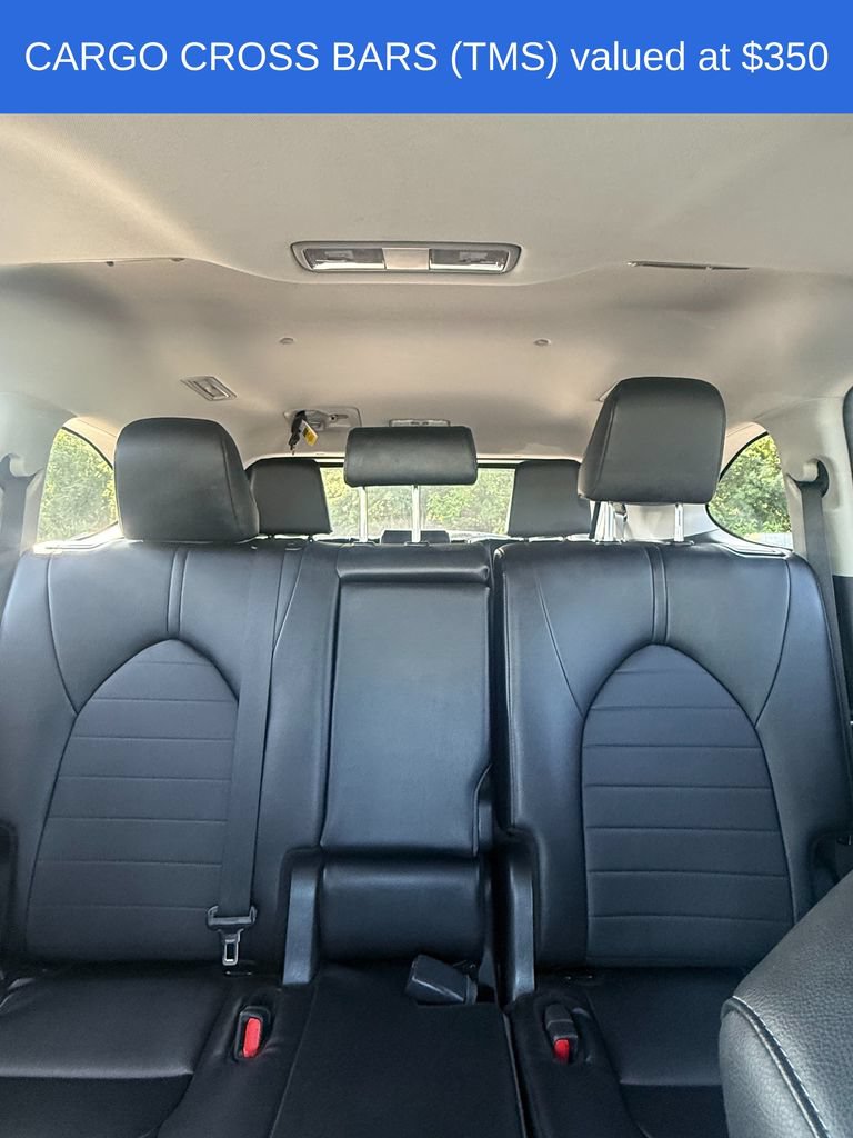 Used 2025 Toyota Highlander XLE AWD/4WD image 7