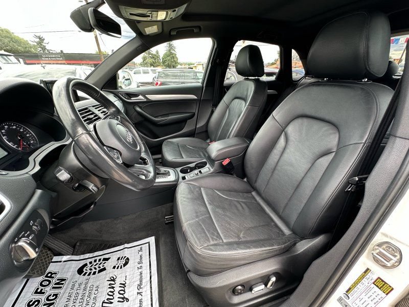 Used 2018 Audi Q3 2.0T Premium Plus w/ Premium Plus Package AWD/4WD image 13