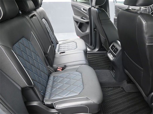 Certified 2024 Volkswagen Atlas Cross Sport SEL Premium R-Line image 16