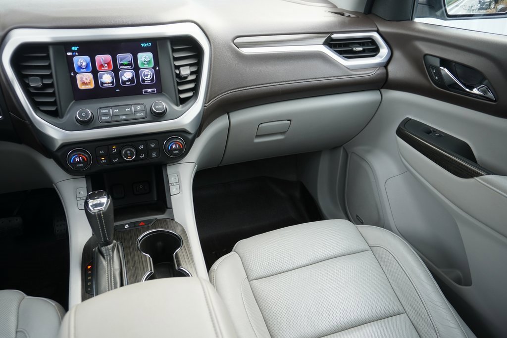 Used 2017 GMC Acadia SLT image 23