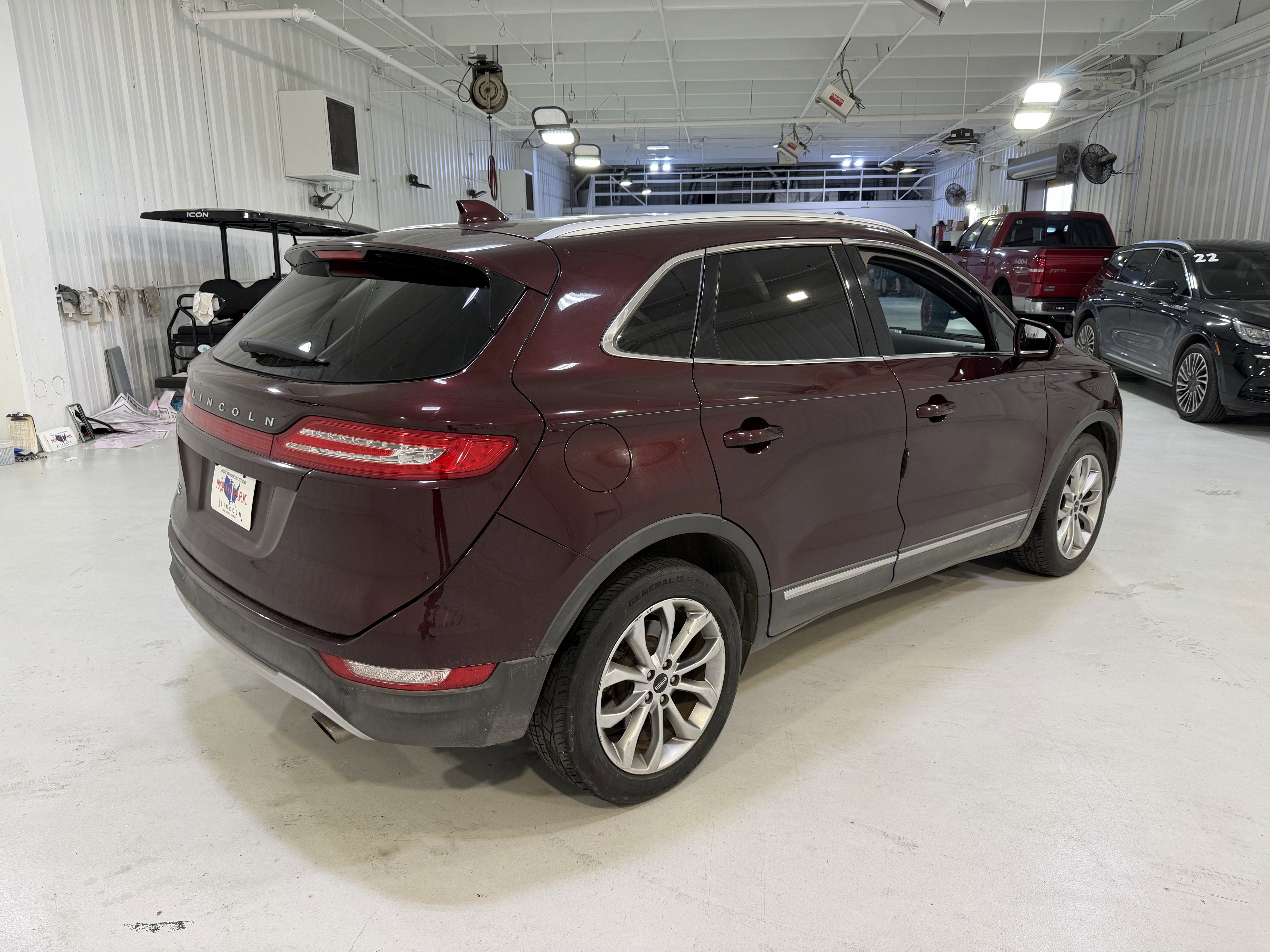 Used 2018 Lincoln MKC Select w/ Select Plus Package FWD image 5
