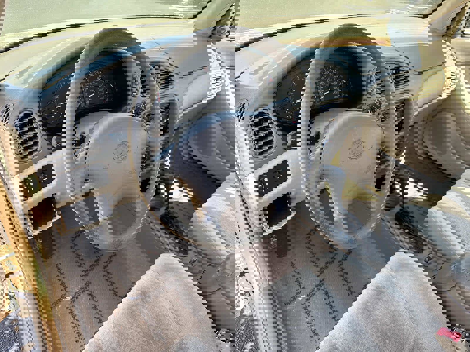 Used 2001 Oldsmobile Intrigue GX w/ Driver Control Pkg image 20