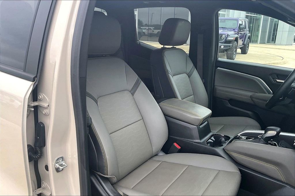 Used 2026 Chevrolet Colorado ZR2 AWD/4WD image 7