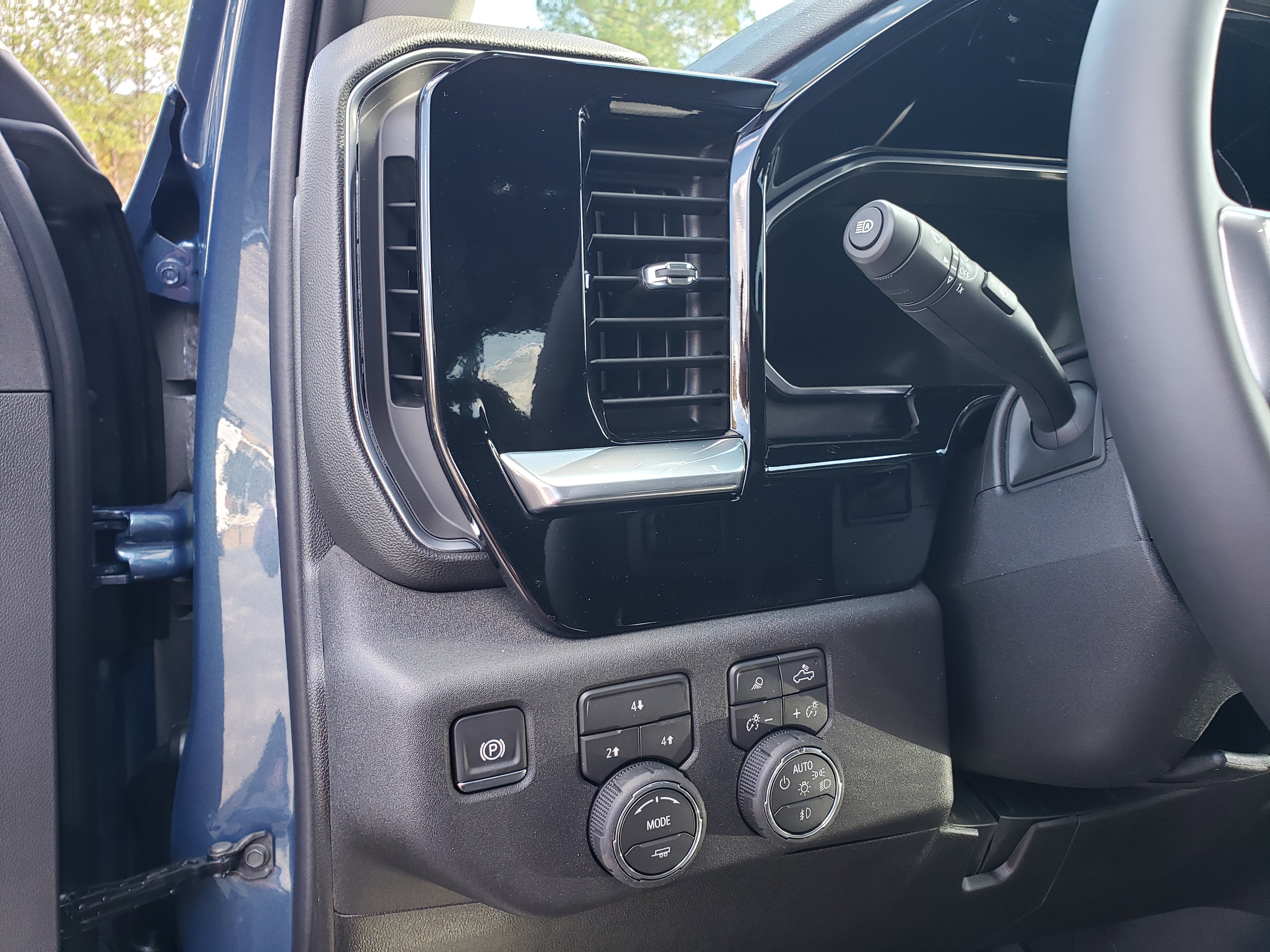 New 2026 Chevrolet Silverado 2500 LT image 15