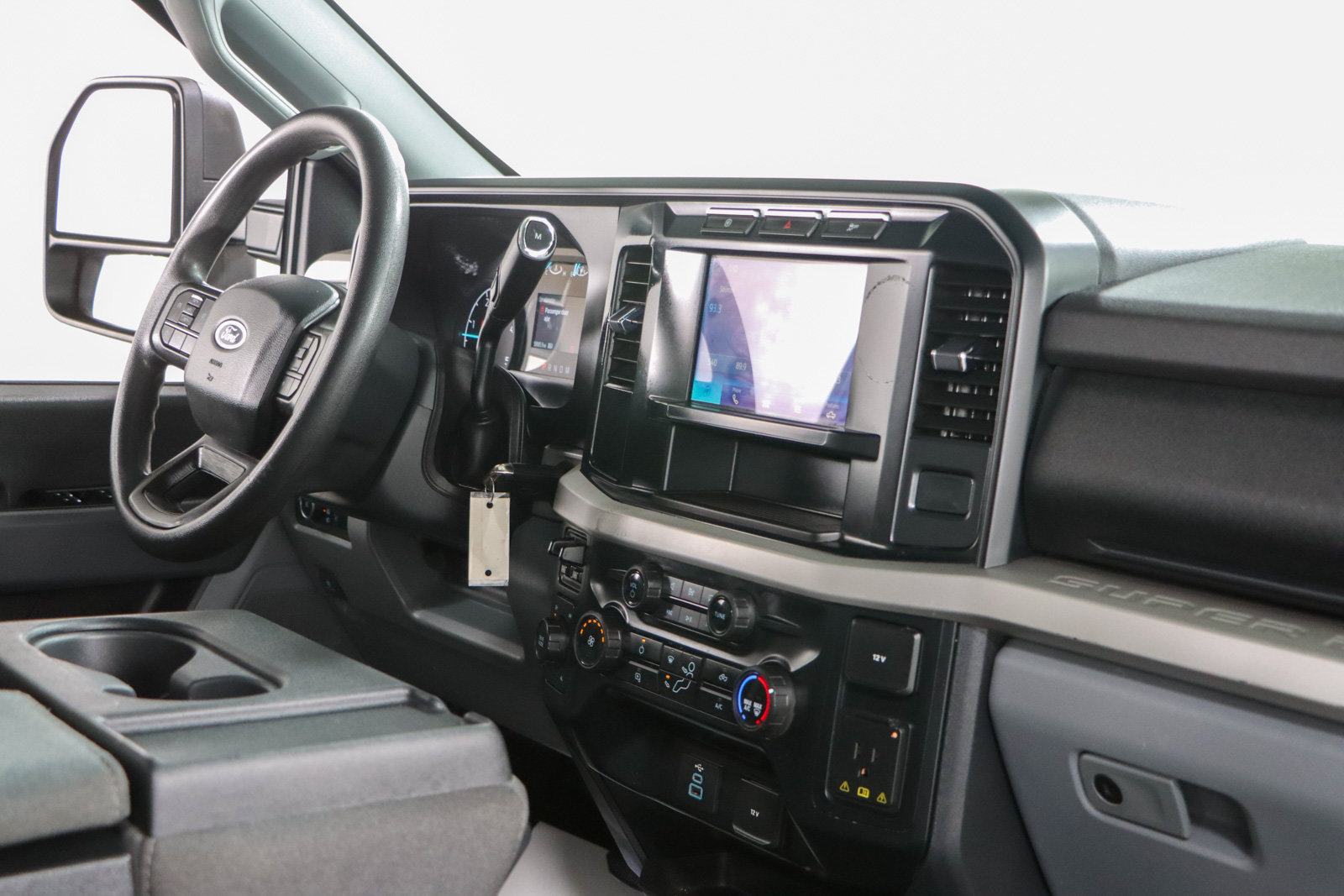 Used 2023 Ford F350 XLT AWD/4WD image 26