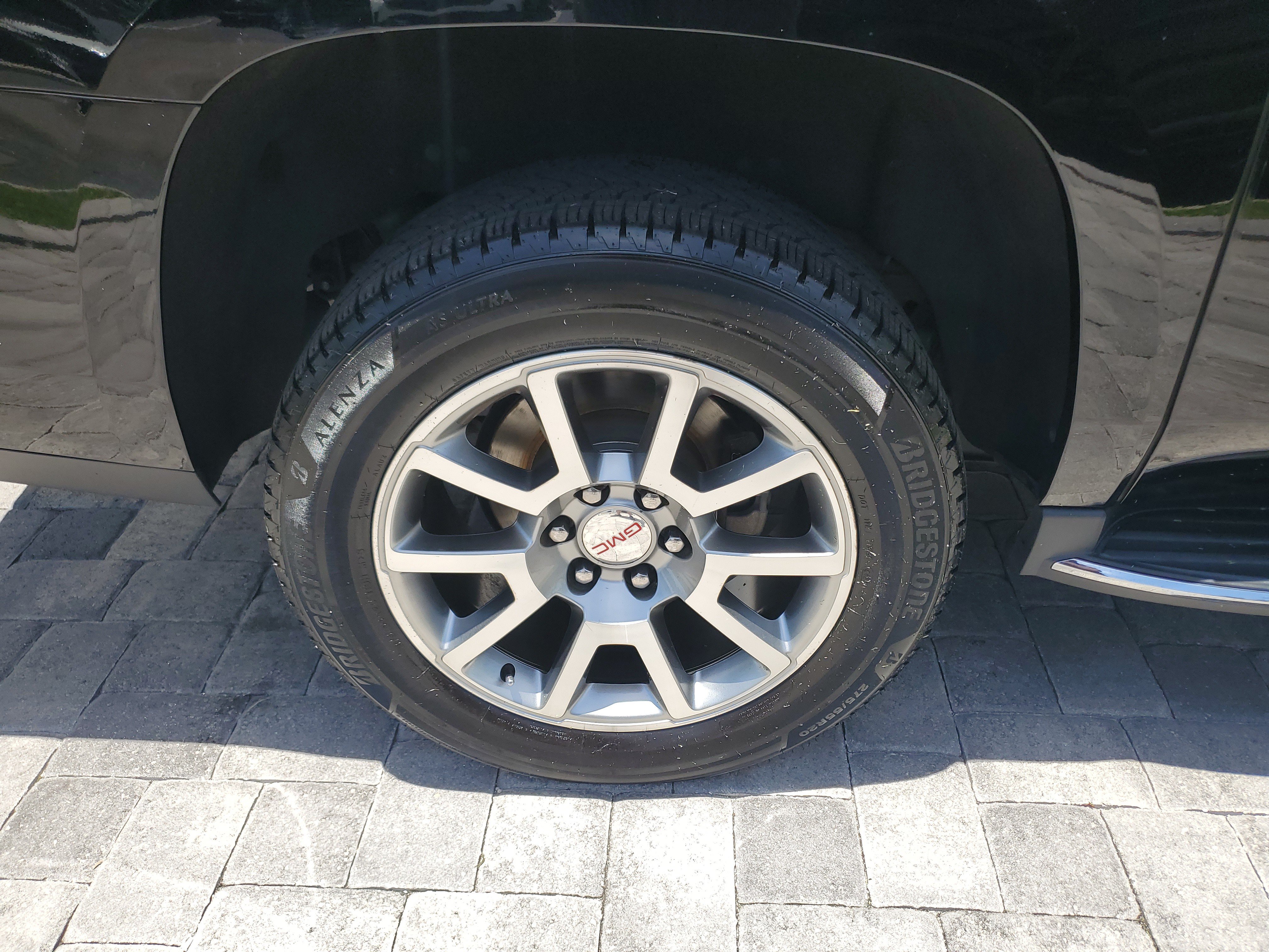 Used 2019 GMC Yukon XL Denali AWD/4WD image 8