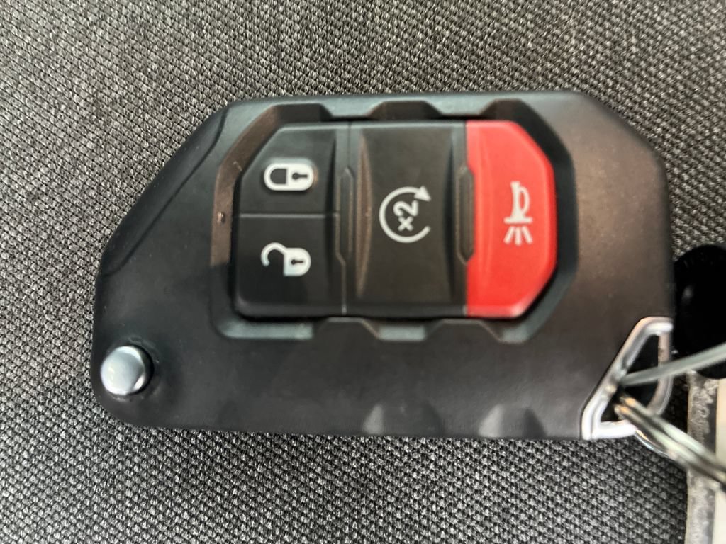 Used 2026 Jeep Wrangler Unlimited Sport AWD/4WD image 25
