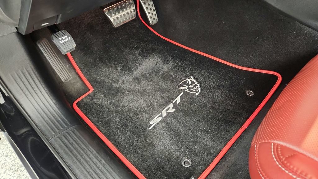 Used 2023 Dodge Challenger SRT Hellcat RWD image 41