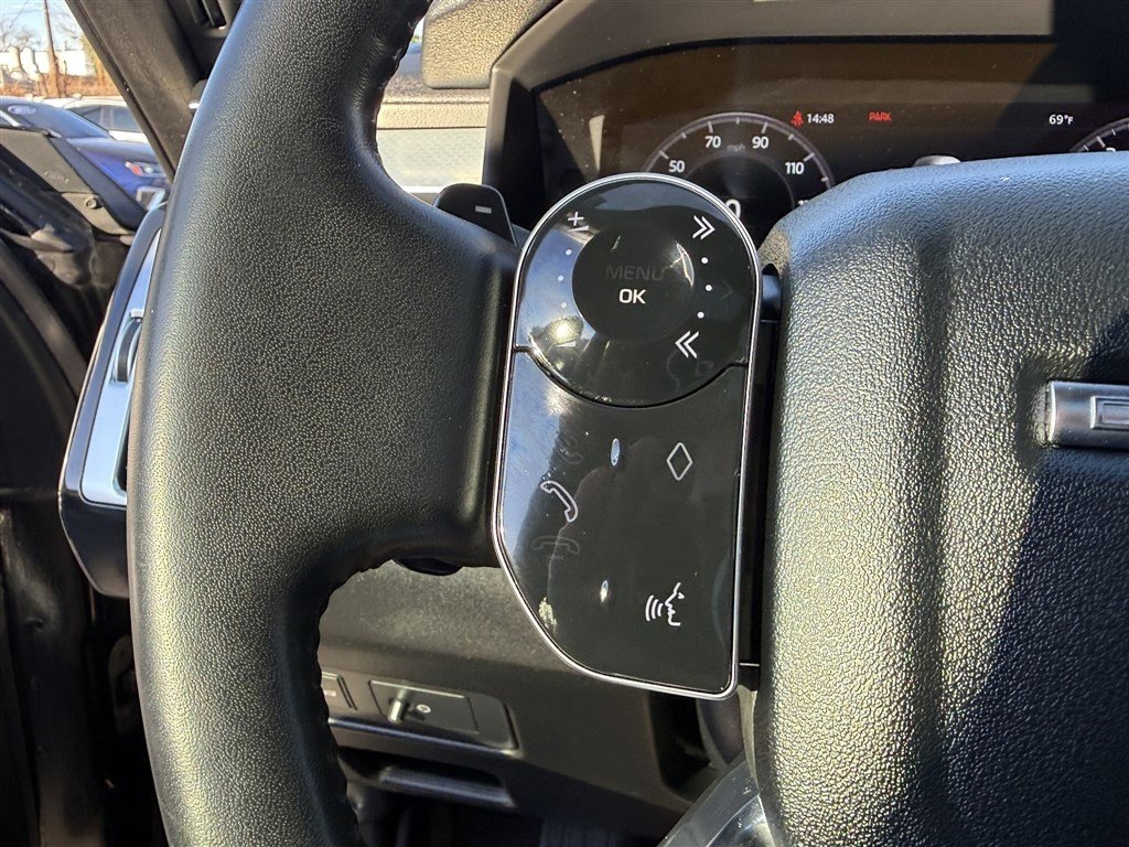 Used 2020 Land Rover Discovery Landmark image 33