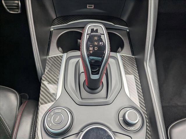 Used 2018 Alfa Romeo Giulia Quadrifoglio w/ Driver Assist Dynamic Package image 12