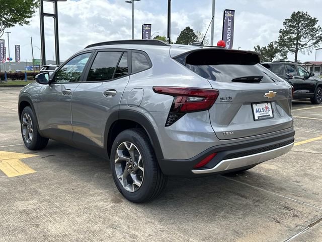 New 2026 Chevrolet Trax LT w/ Driver Confidence Package FWD image 5