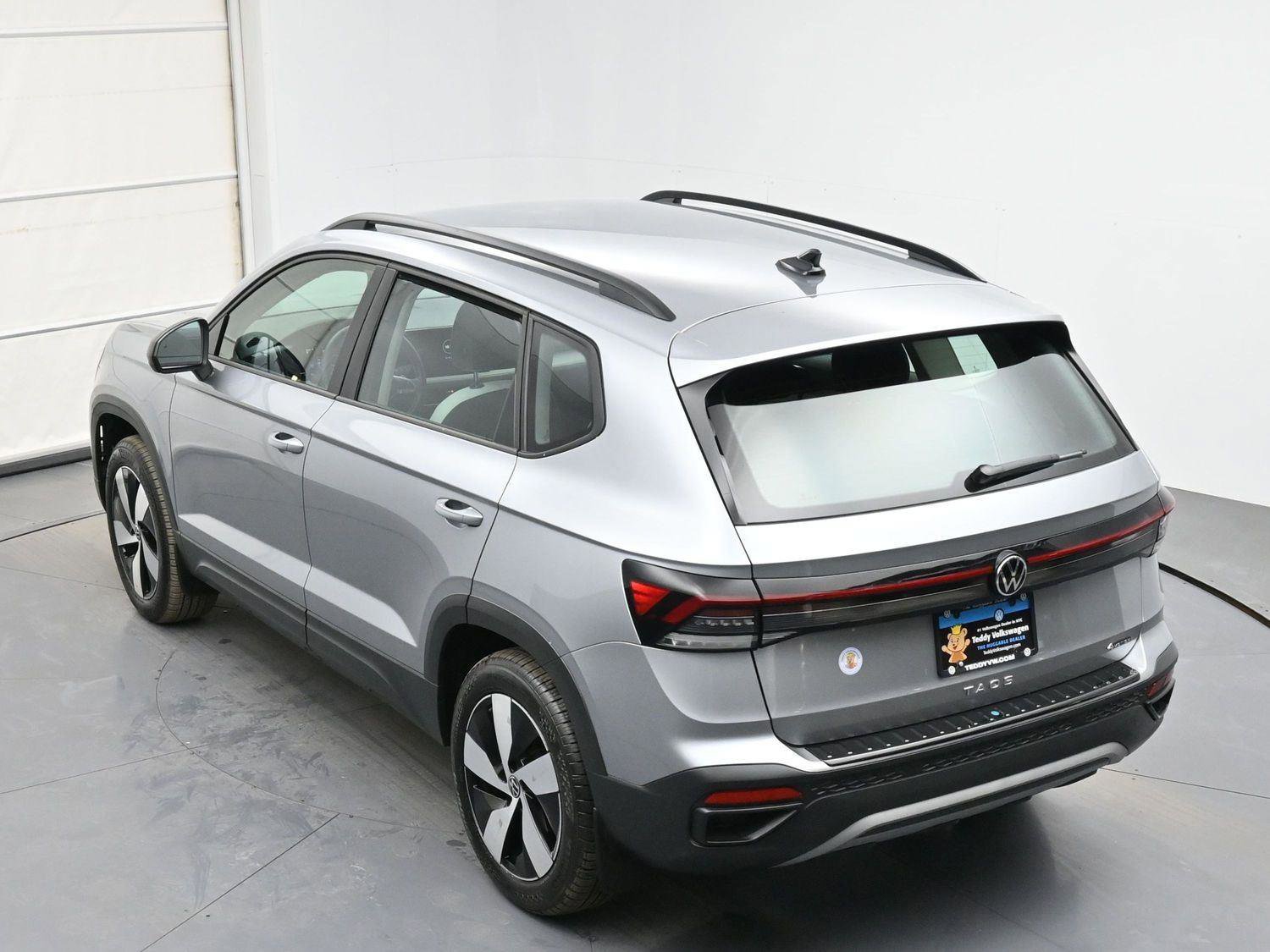Certified 2025 Volkswagen Taos S w/ Taos Adventure Package (SXB) AWD/4WD image 30