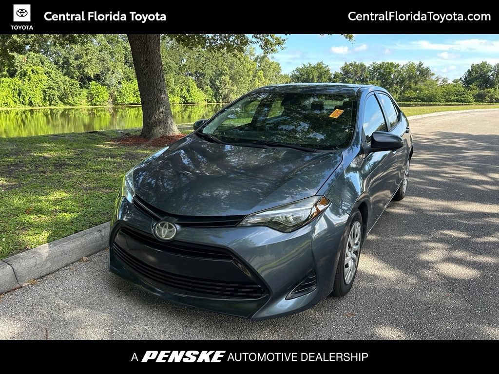 Used 2019 Toyota Corolla LE FWD image 1
