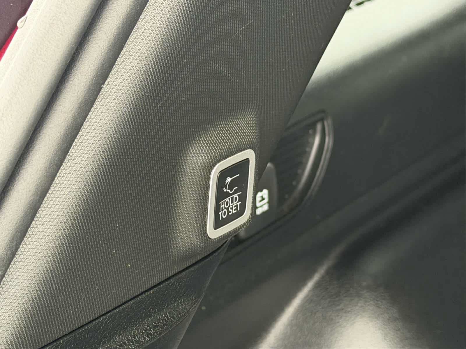 Used 2023 Jeep Grand Cherokee Altitude AWD/4WD image 38