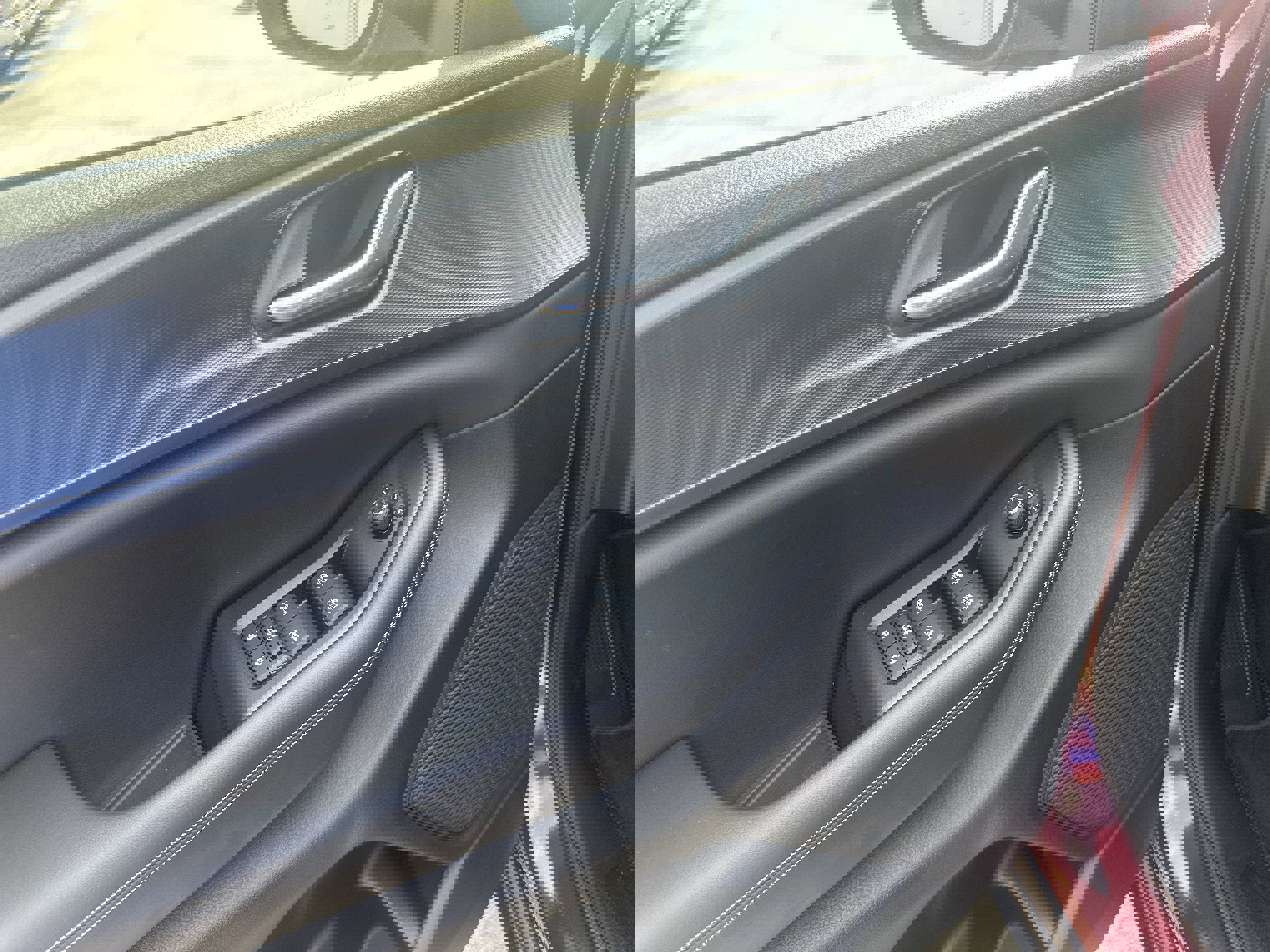 New 2025 Jeep Grand Cherokee Laredo X w/ Luxury Tech Group I image 12