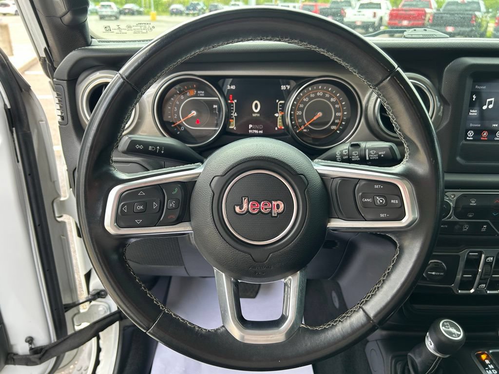 Used 2019 Jeep Wrangler Unlimited Sahara AWD/4WD image 16