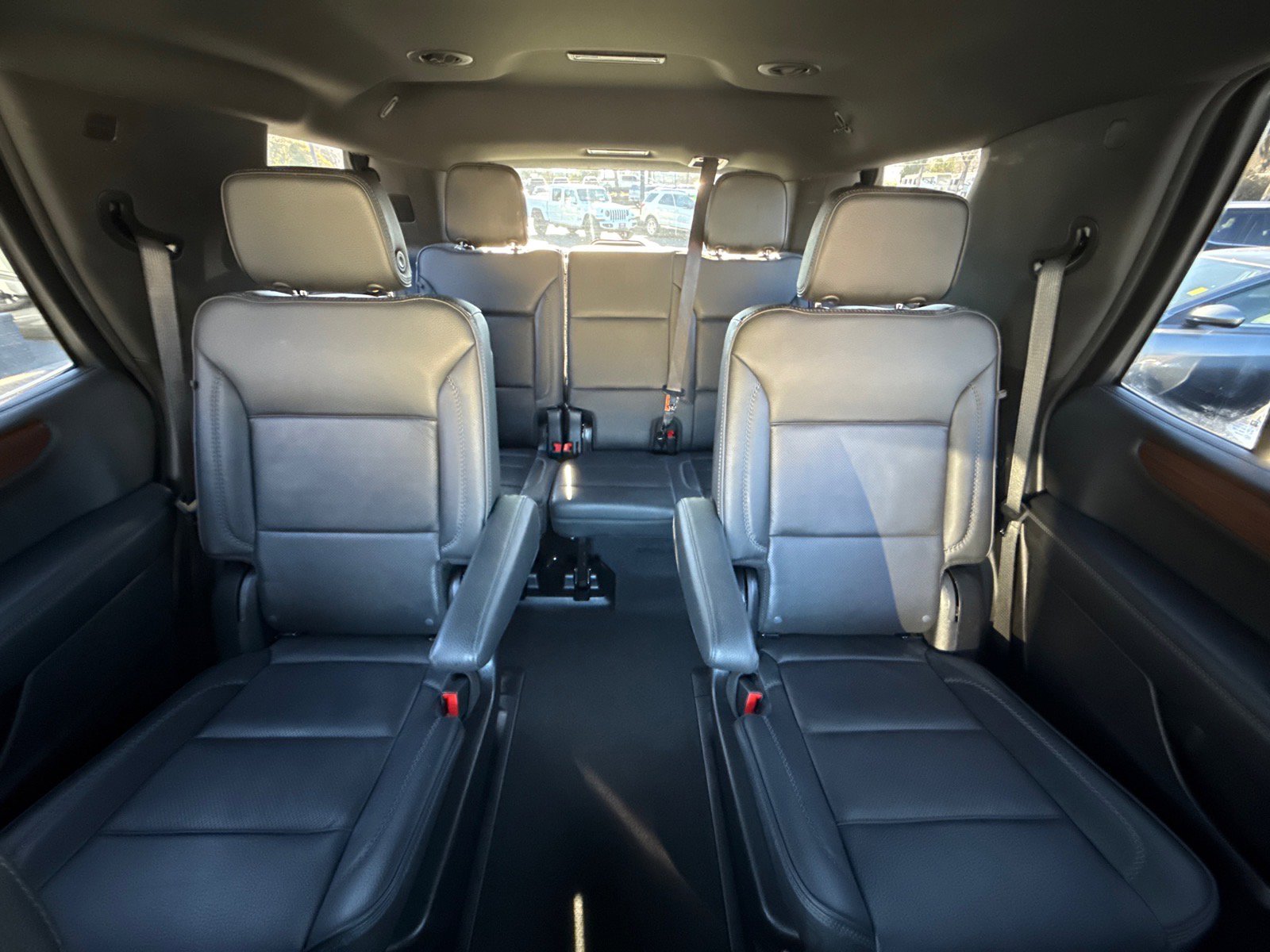 Used 2025 GMC Yukon Denali image 21