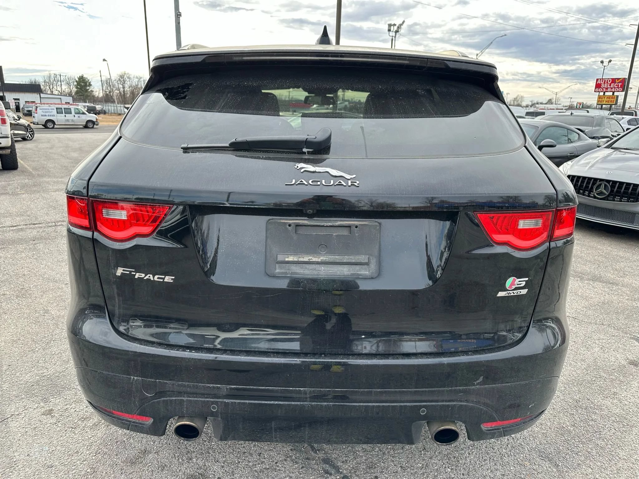Used 2017 Jaguar F-PACE S AWD/4WD image 31