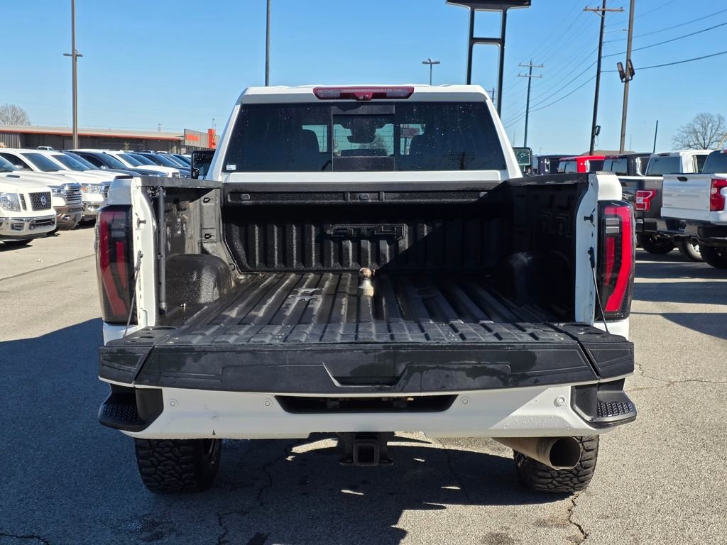 Used 2024 GMC Sierra 2500 AT4 w/ Technology Package AWD/4WD image 7