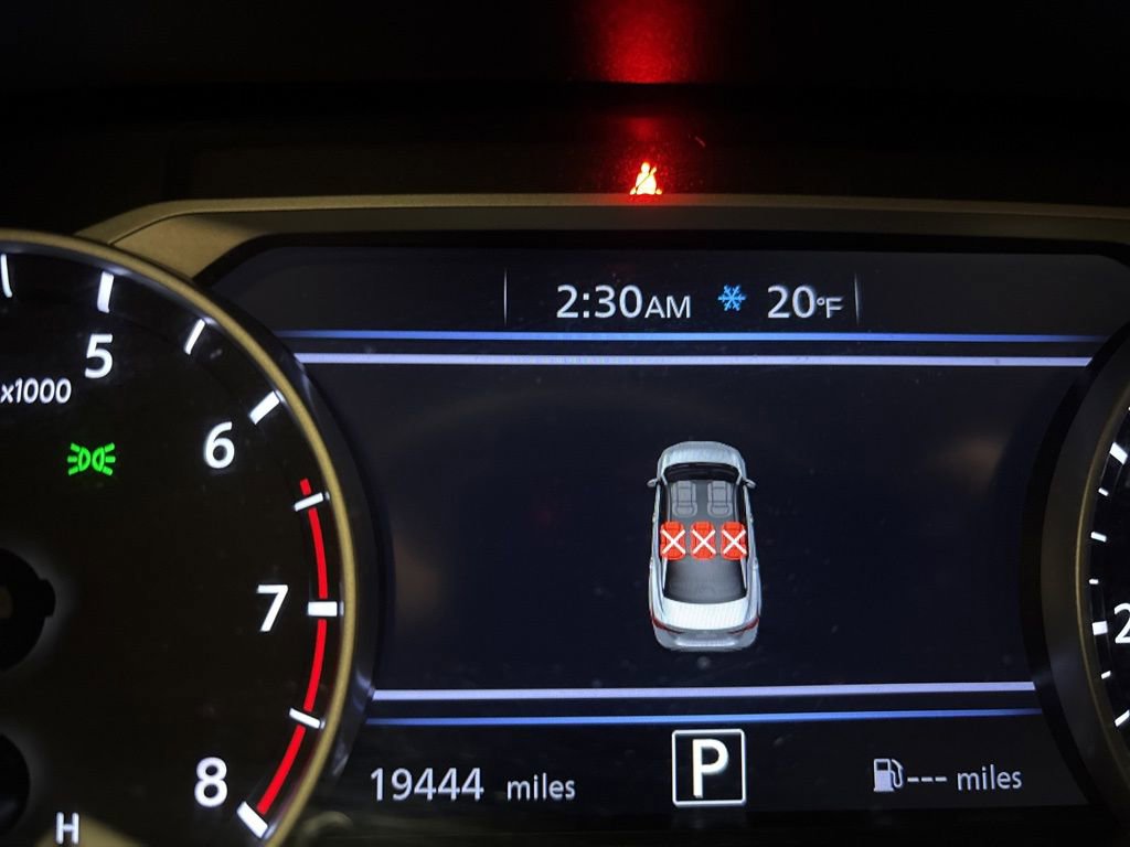 Used 2025 Nissan Sentra SR image 14