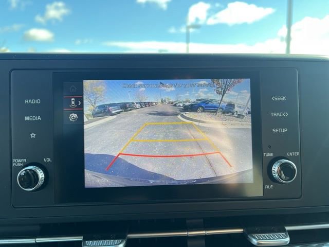 Certified 2024 Kia Carnival LX image 20