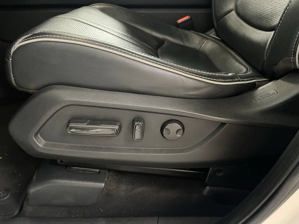 Used 2023 Honda Pilot Elite image 58