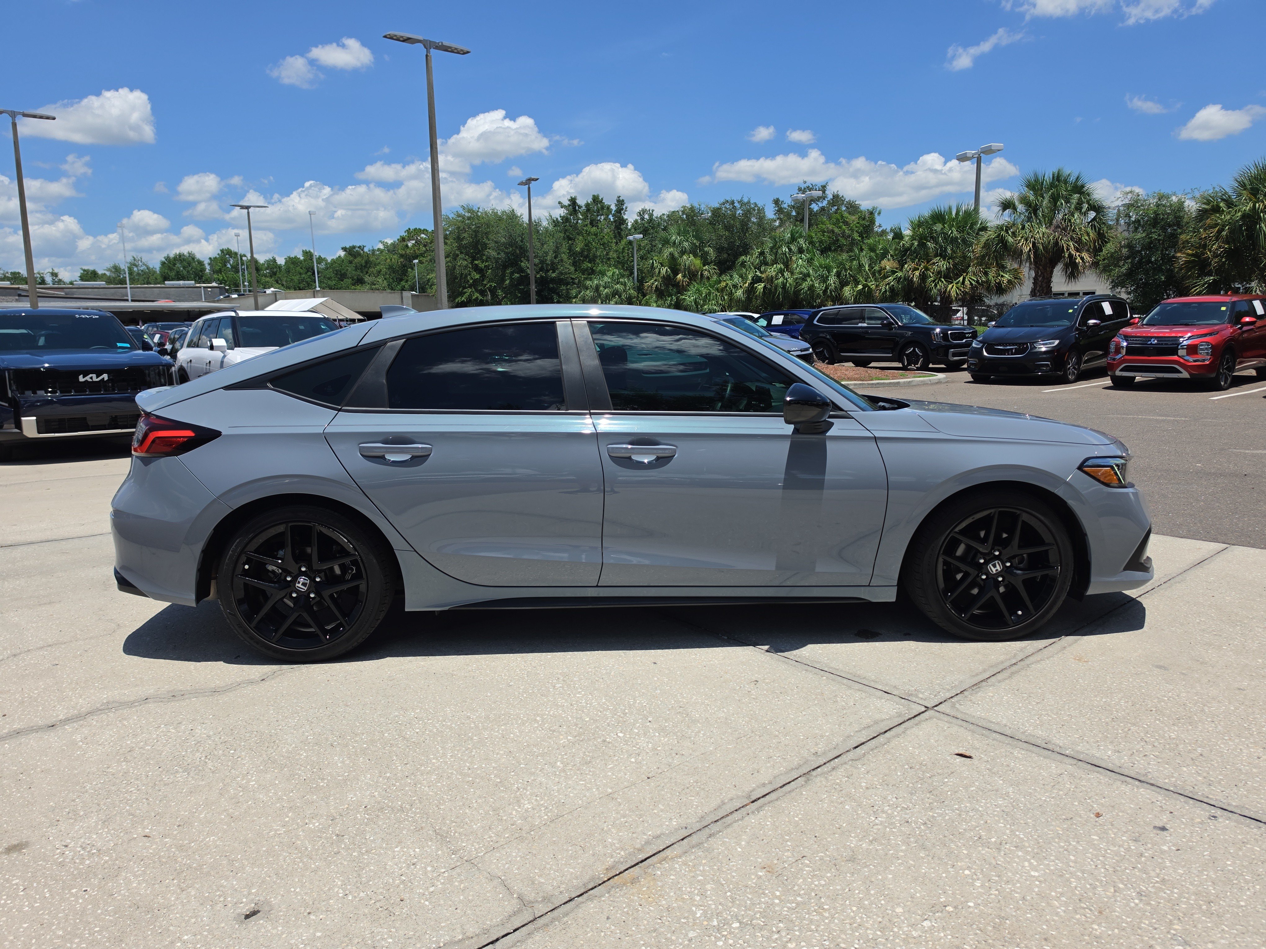 Used 2022 Honda Civic Sport image 9