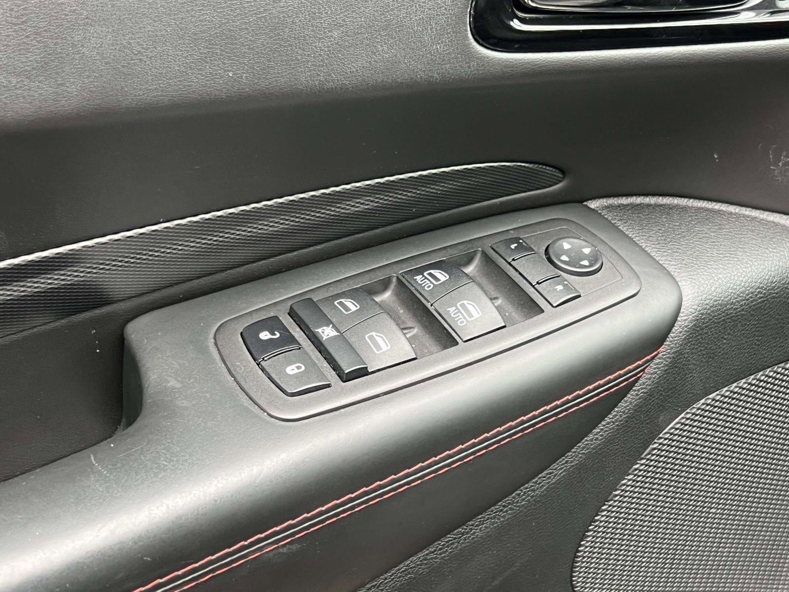 Used 2023 Dodge Durango GT image 28