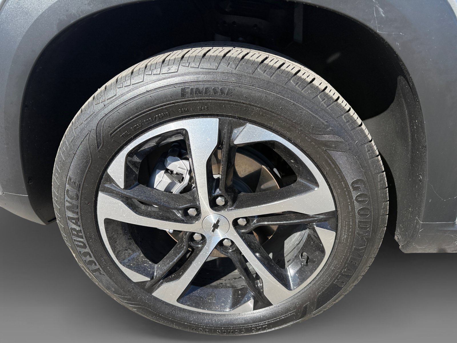 Used 2025 Chevrolet Trax RS w/ Driver Confidence Package FWD image 9