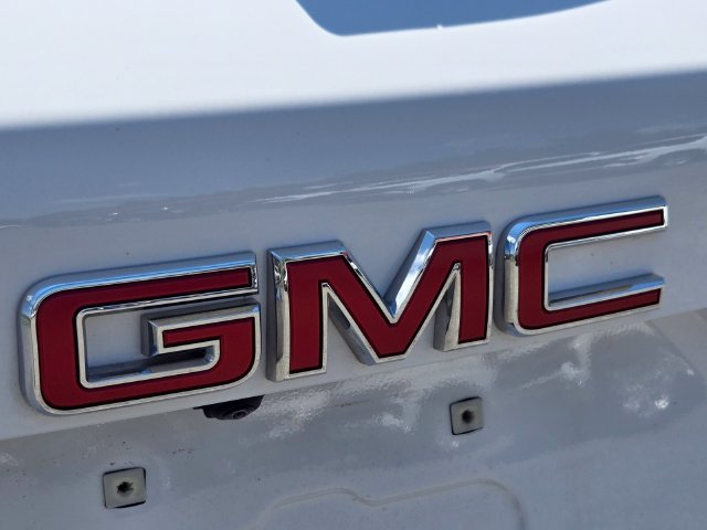 Used 2025 GMC Terrain Elevation AWD/4WD image 17