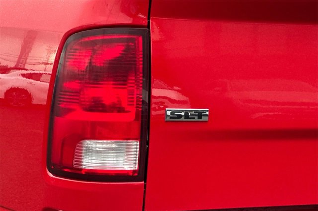 Used 2024 RAM 1500 Classic SLT image 32