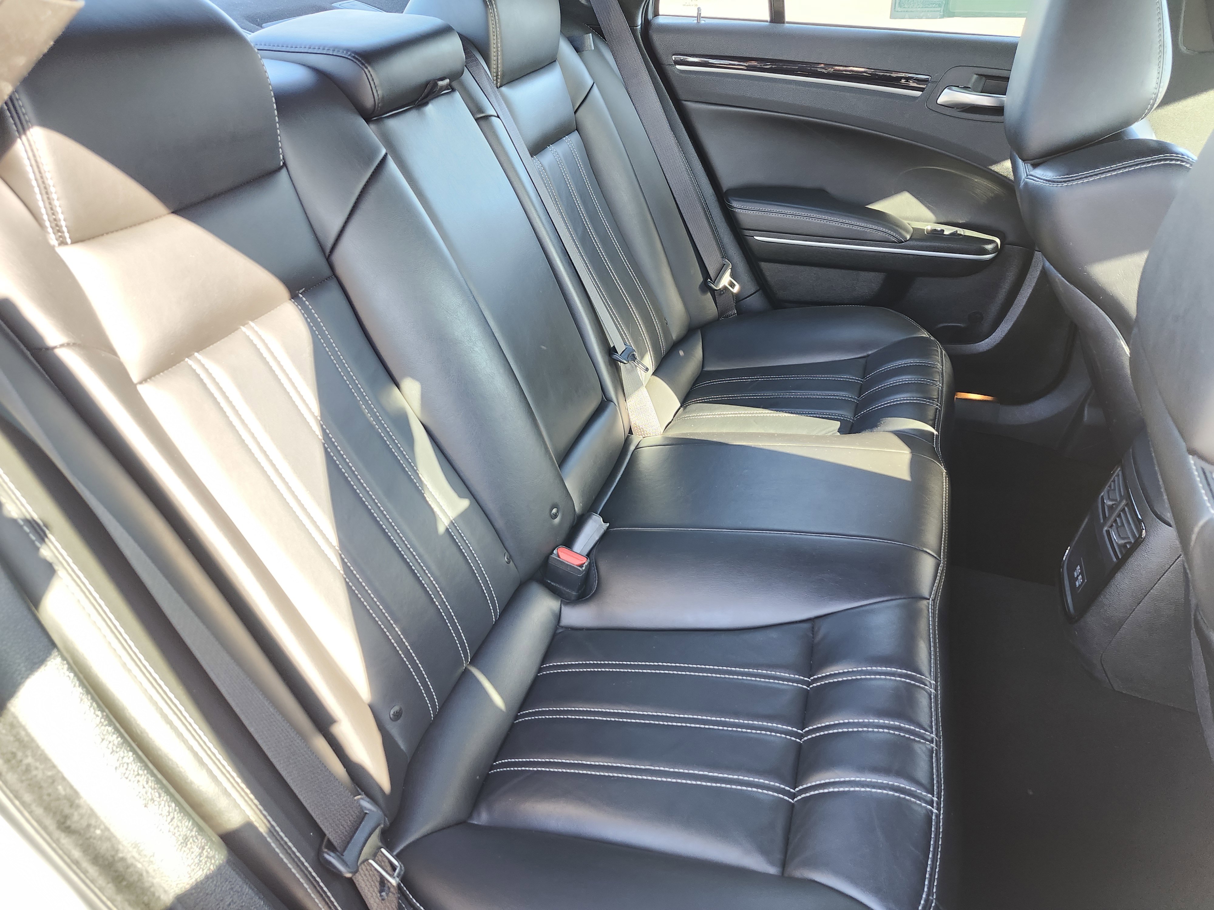 Used 2023 Chrysler 300 S image 23