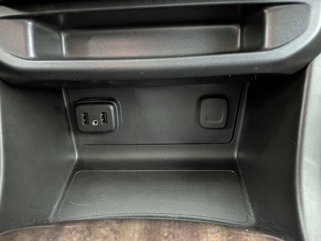 Used 2020 GMC Canyon SLE w/ Driver Alert Package image 7