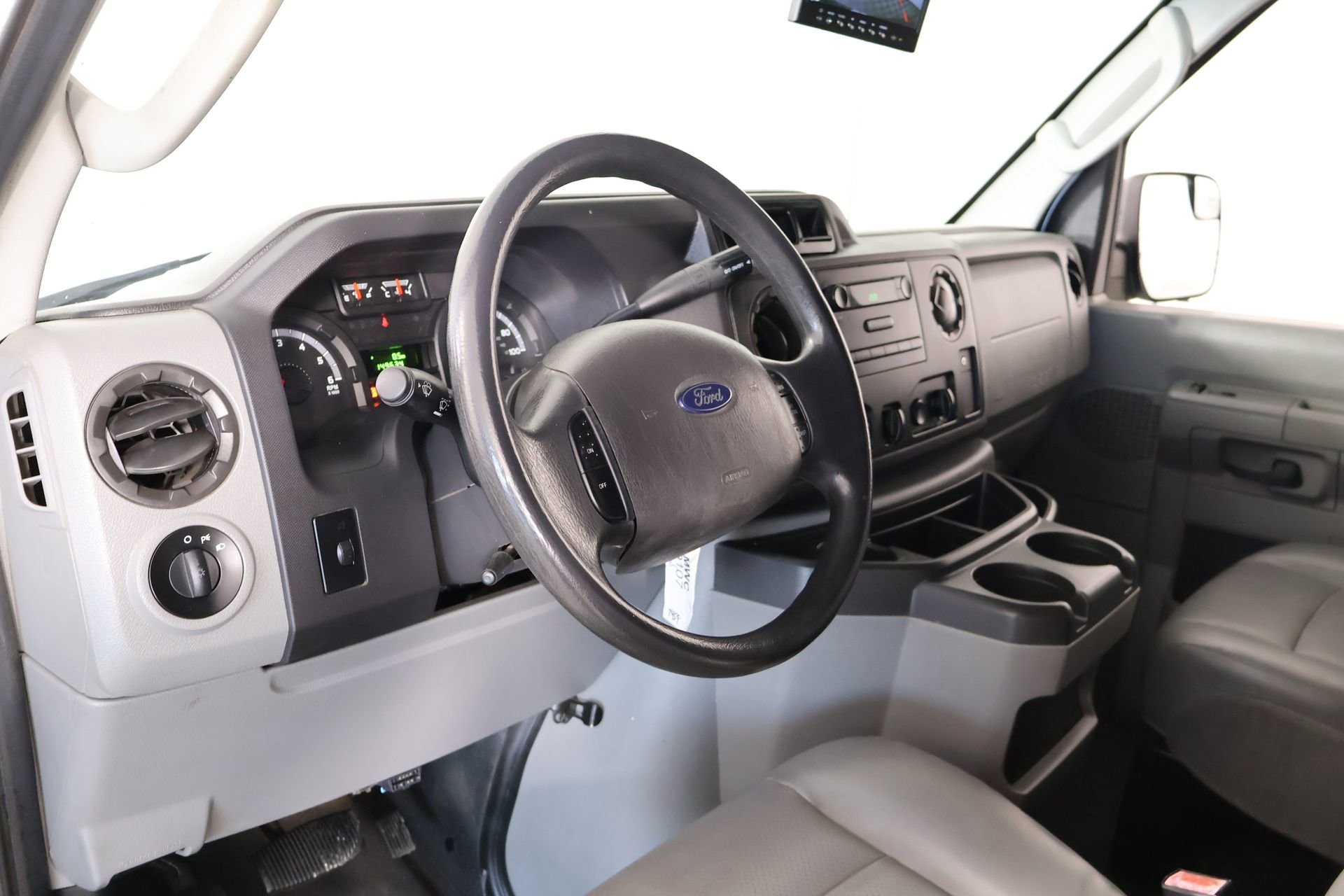 Used 2014 Ford E-150 and Econoline 150 w/ Commercial Cargo Van Package image 2