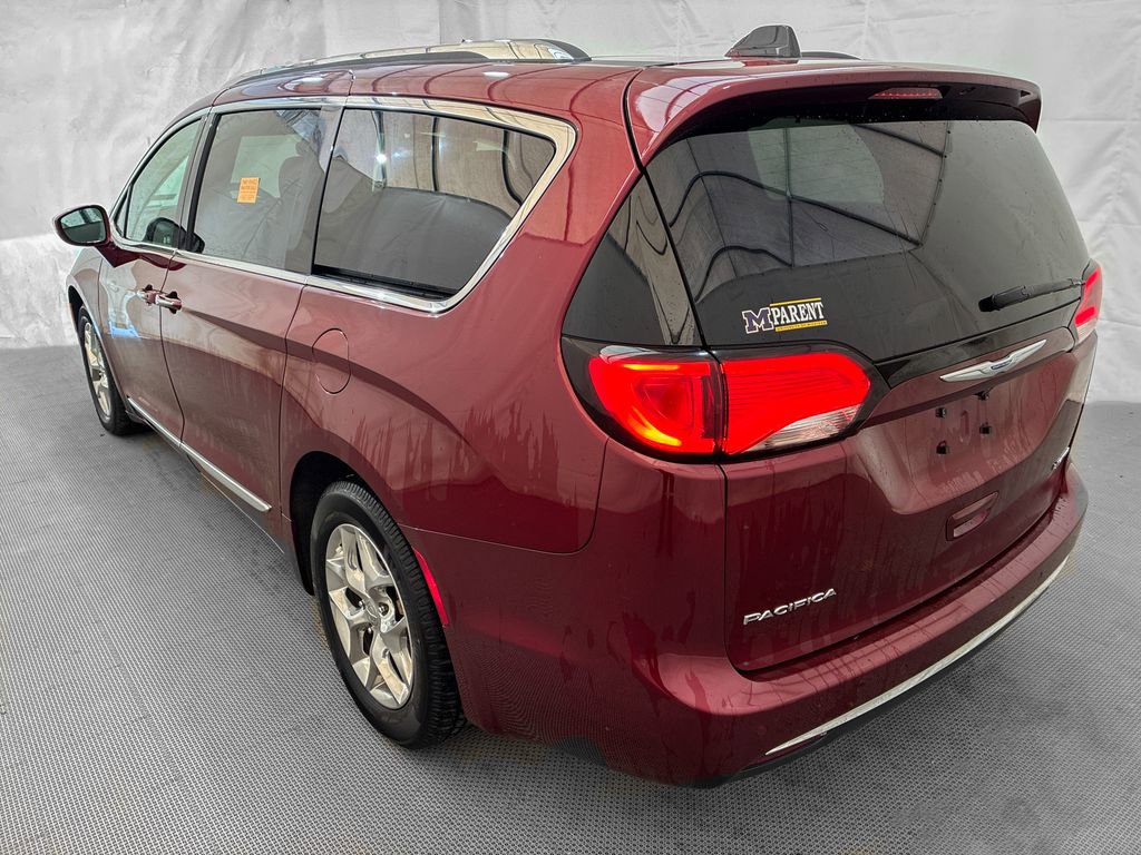 Used 2019 Chrysler Pacifica Limited FWD image 5